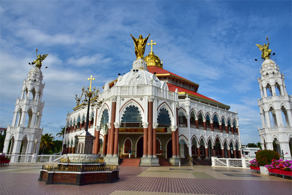 10 Most Famous Churches in Kerala You Must Visit In 2024