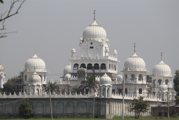 9 Famous Temples in Punjab With Details | I Fashion Styles