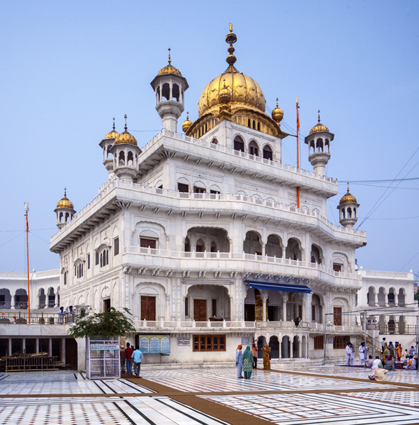 9 Famous Temples in Punjab With Details | I Fashion Styles