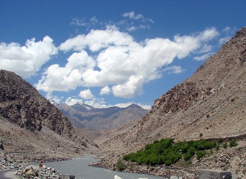 Top 9 Most Romantic Honeymoon Places in Darjeeling to Visit in 2023