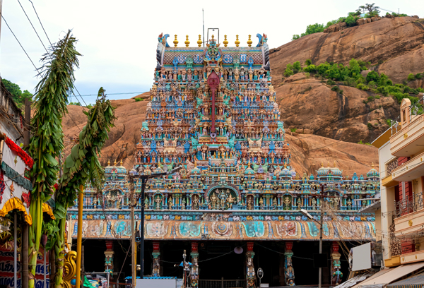 15 Famous Temples in South India You Must Visit in 2024