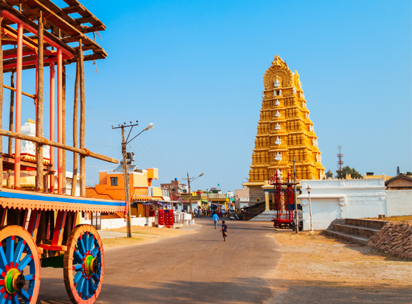 15 Famous Temples in South India You Must Visit in 2024