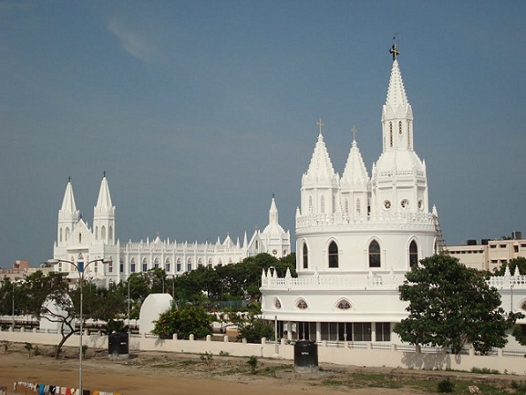 Top 15 Tourist Places In Chennai (With Photos &amp; Details 2023)