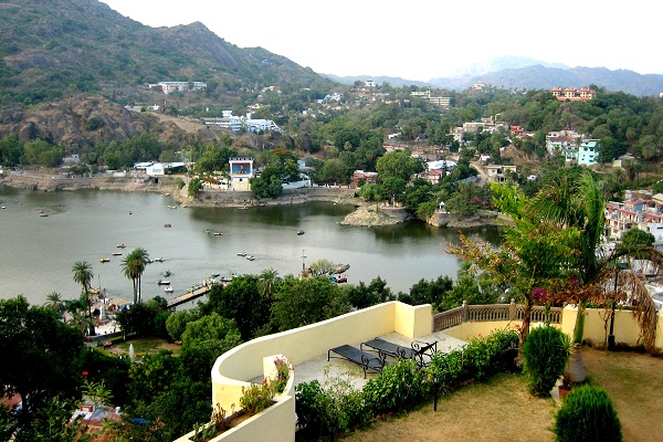 Top 30 Famous Hill Stations in India For an Enjoyable Vacation