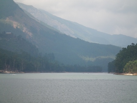 9 Best Scenic Places in Kerala | I Fashion Styles