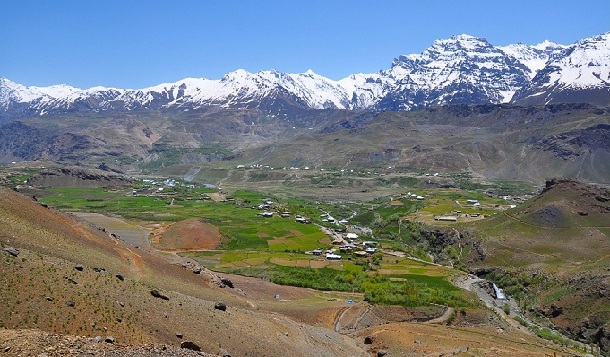 15 Famous Tourist Places To Visit In Kashmir | I Fashion Styles