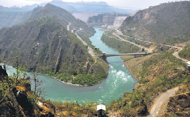 15 Famous Tourist Places To Visit In Kashmir | I Fashion Styles