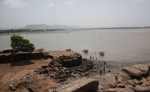 14 Best Places to Visit in Maharashtra for Honeymoon in 2023