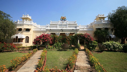 Go Romantic at These 9 Honeymoon Places in Chhattisgarh