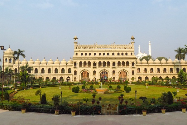 Top 9 Historical Mosques in India With Details 2023 | I Fashion Styles