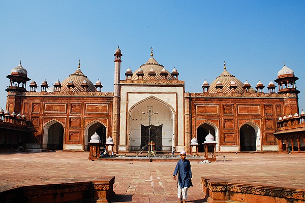 Top 9 Historical Mosques in India With Details 2023 | I Fashion Styles