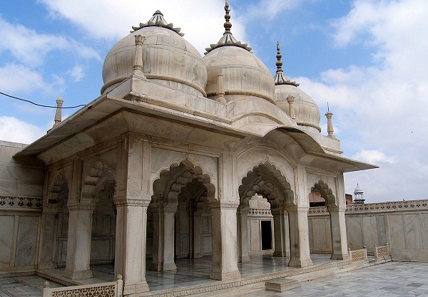 Top 9 Historical Mosques in India With Details 2023 | I Fashion Styles