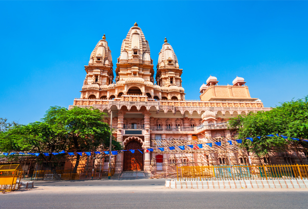 9 Famous Temples in Delhi That You Must Visit | I Fashion Styles