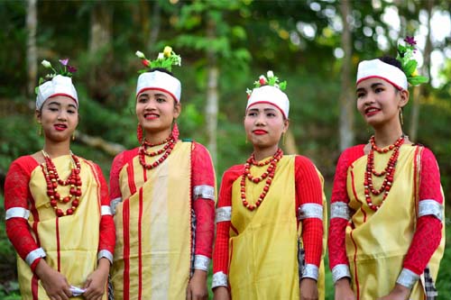 8 Most Famous Fairs and Festivals of Meghalaya Ones You Must Witness.