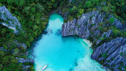 15 Most Beautiful Tourist Spots in Philippines You Must Visit