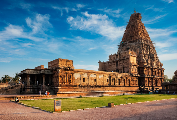 Top 14 Largest Temples In India With Highlights | I Fashion Styles