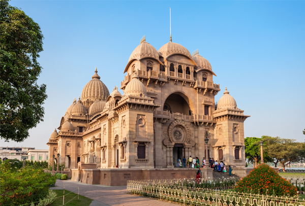 Top 14 Largest Temples In India With Highlights | I Fashion Styles