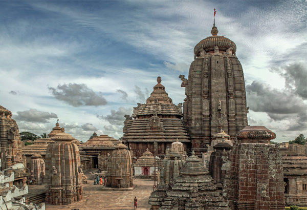 18 Famous Shiva Temples in India to Include Your Devotional Yatra