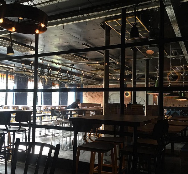 20+ Best Pubs and Nightclubs in Bangalore 2023