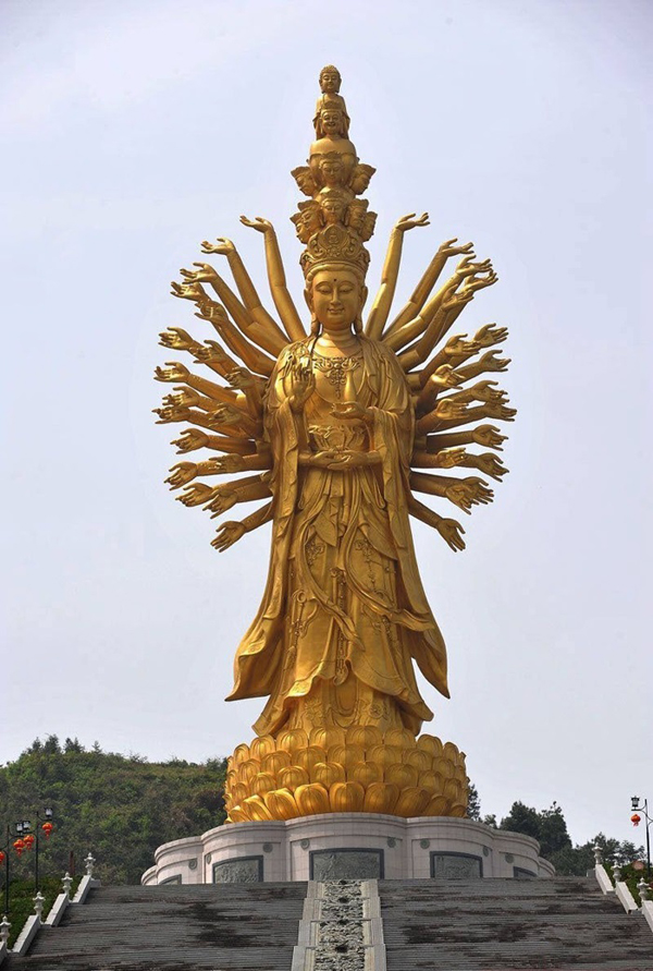 Top 11 Tallest Statues in the World to See on Your Trip