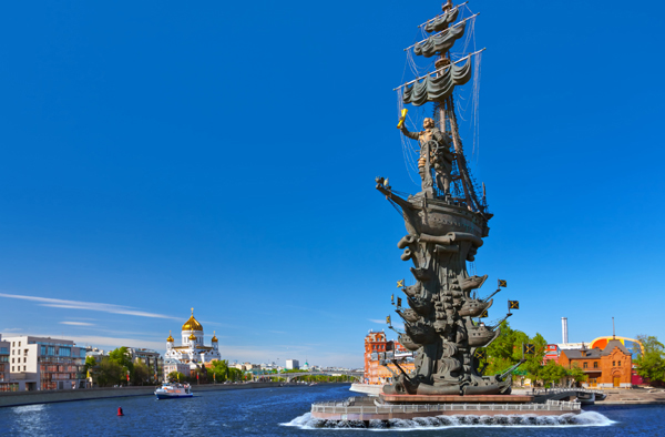 Top 11 Tallest Statues in the World to See on Your Trip