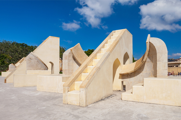 9 Romantic Honeymoon Places In Jaipur for Newlyweds 2023