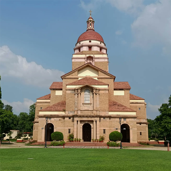 9 Famous Churches in Delhi You Must Visit in 2025 | I Fashion Styles