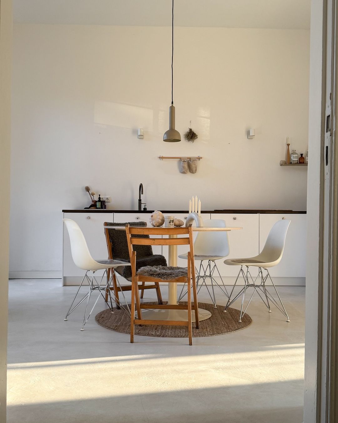 10+ Beautiful Kitchen Chair Designs to Upgrade Your Home