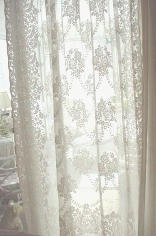 9 Beautiful and Stylish Lace Curtain Designs | I Fashion Styles