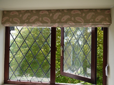 15 Different Types of Blind Curtains to Block out Light