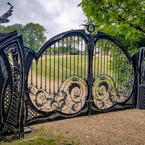 10 Beautiful Wrought Iron Gate Designs With Pictures