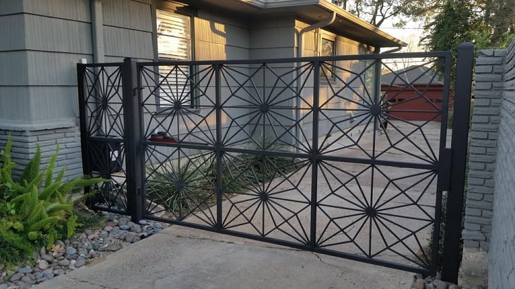 10 Beautiful Wrought Iron Gate Designs With Pictures