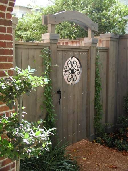 10 Beautiful Garden Gate Designs With Photos In India