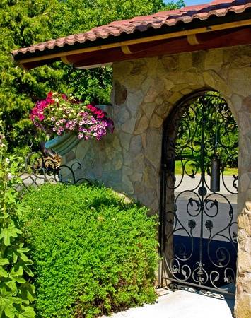 10 Latest Iron Gate Designs For House With Pictures In 2023