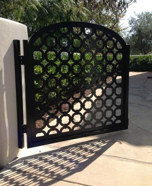 10 Latest Iron Gate Designs For House With Pictures In 2023