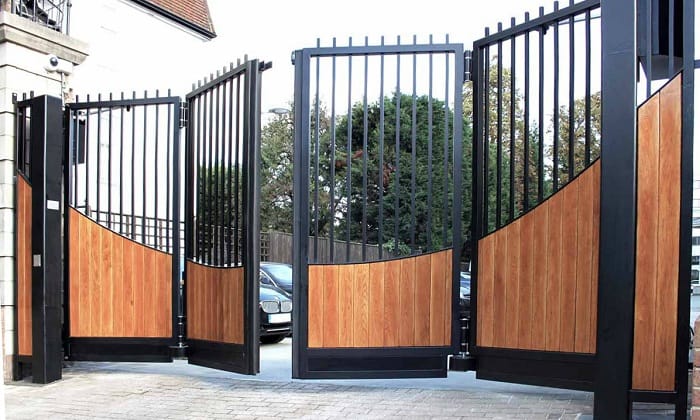 9 Best Folding Gate Designs With Pictures In India