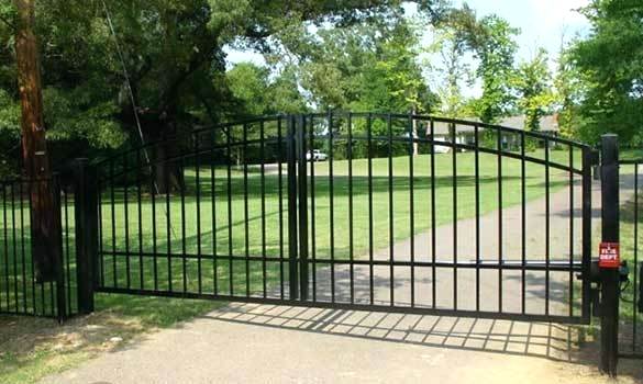 10 Simple and Best Sliding Gate Designs For Homes