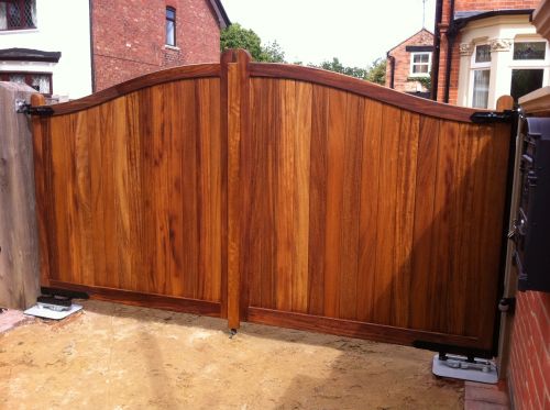 25 Latest Small and Large Gate Designs for Home Compound