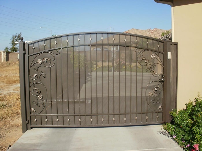 15+ Creative Steel Gate Designs for Security and Style 2024