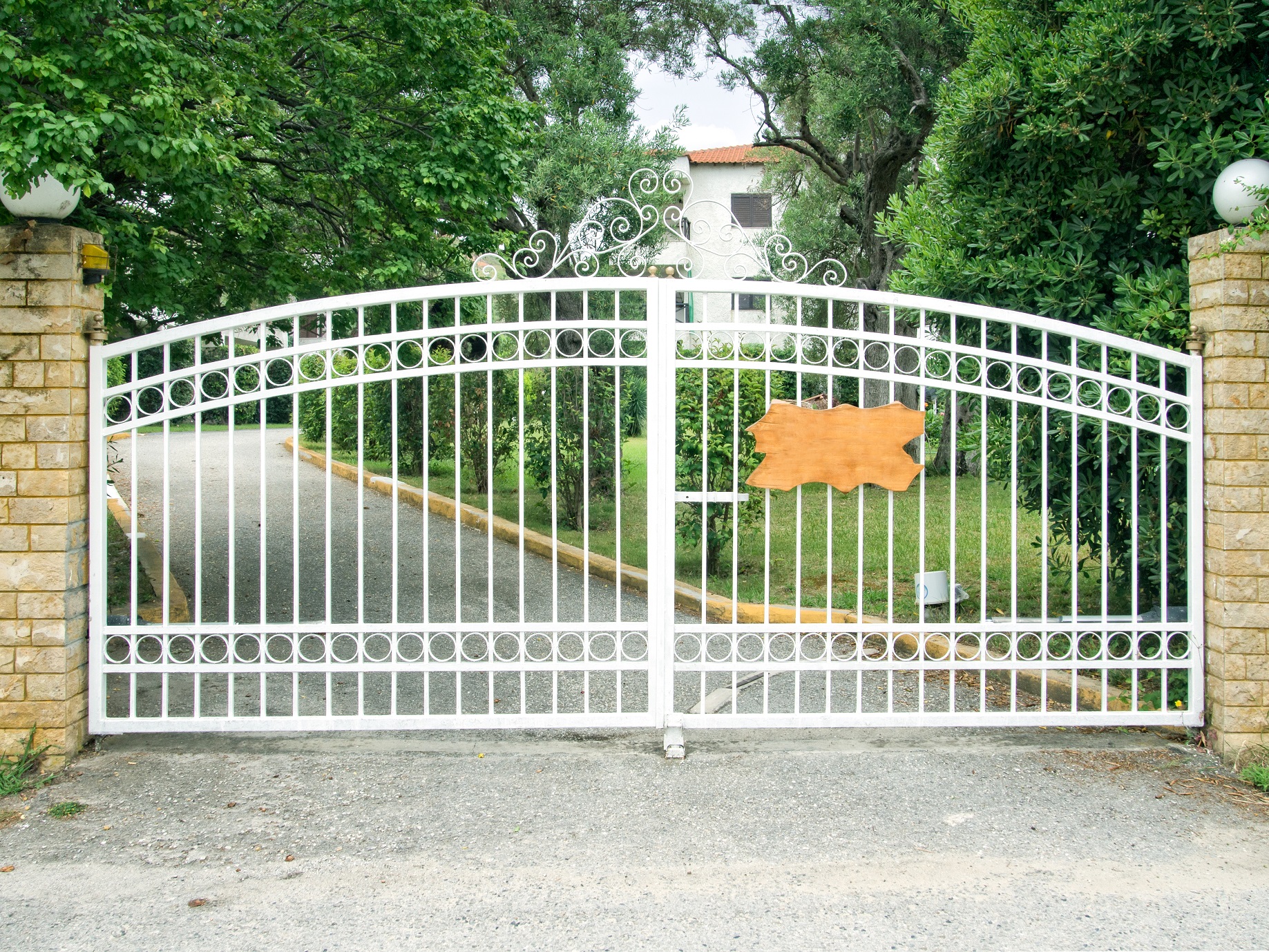 15+ Creative Steel Gate Designs for Security and Style 2024