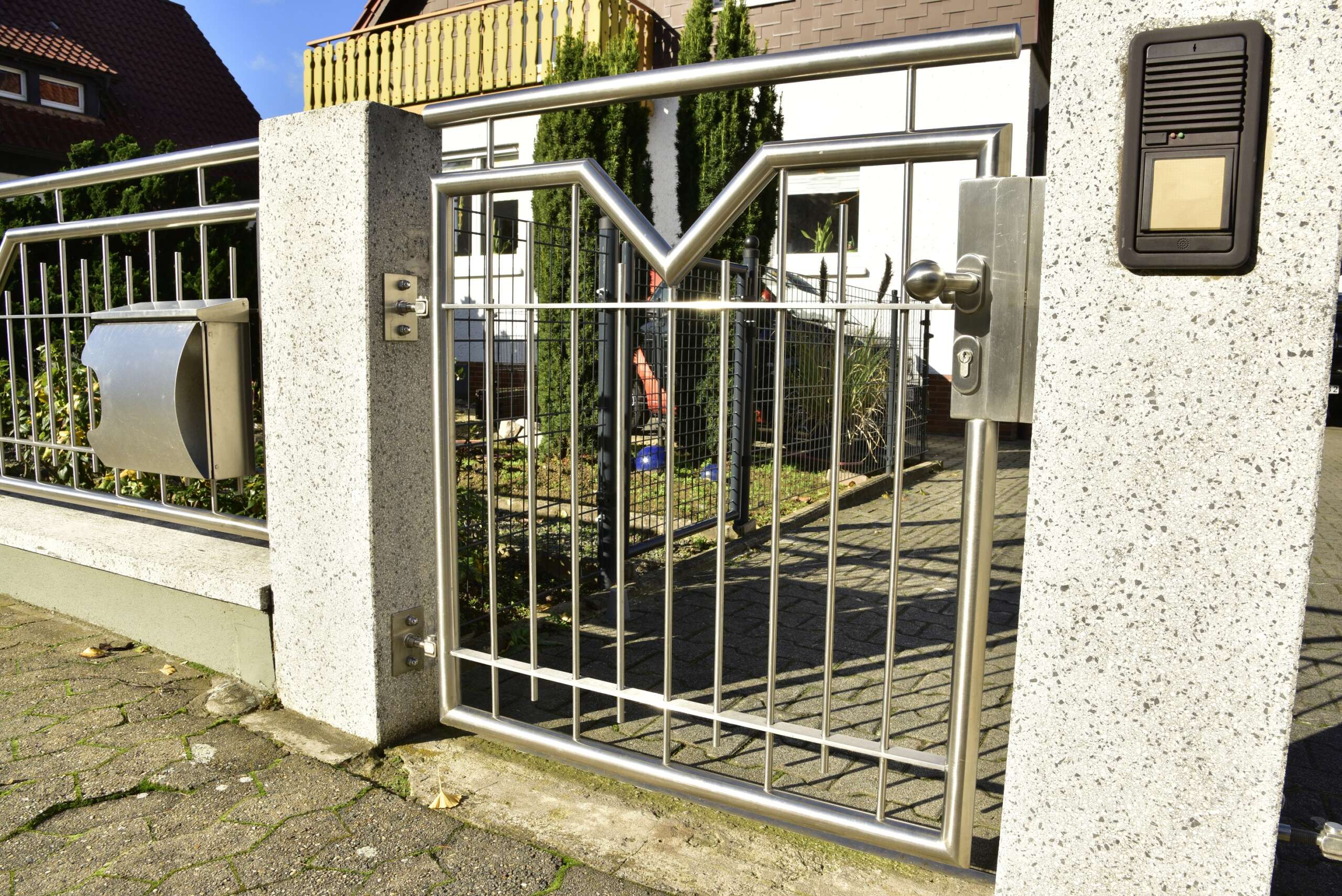 15+ Creative Steel Gate Designs for Security and Style 2024