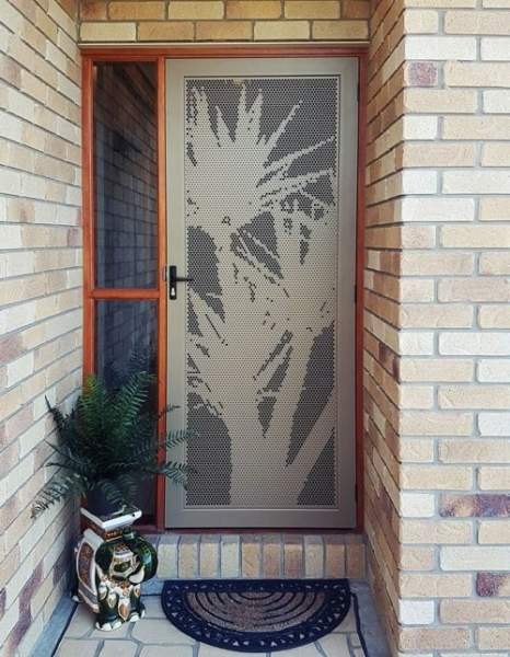 10 Latest Screen Door Designs With Pictures In 2023