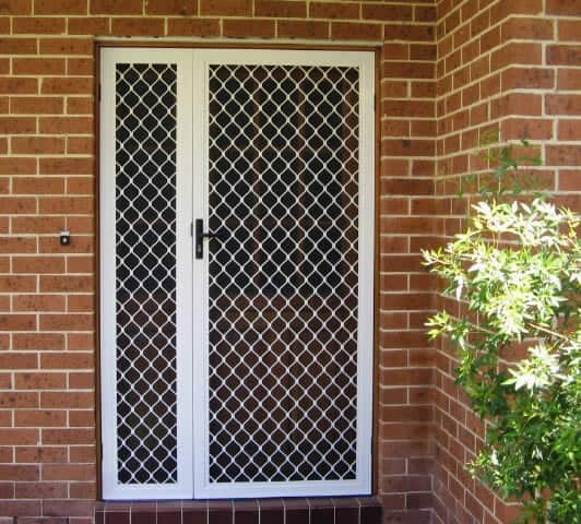 10 Latest Screen Door Designs With Pictures In 2023