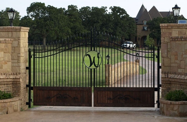 10 Best Entrance Gate Designs With Pictures In India