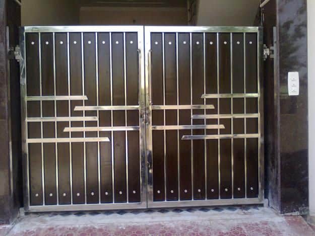10 Best Entrance Gate Designs With Pictures In India