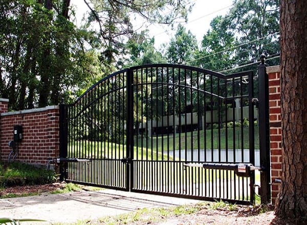 10 Latest Automatic Gates For Homes With Pictures In 2023