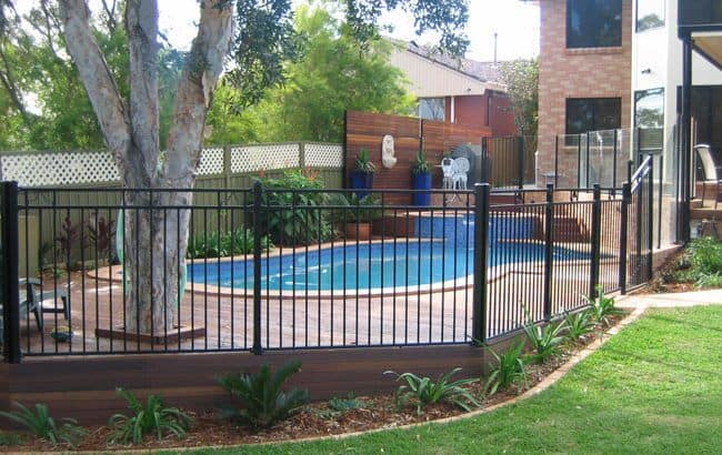 10 Modern Aluminium Gate Designs With Pictures In India
