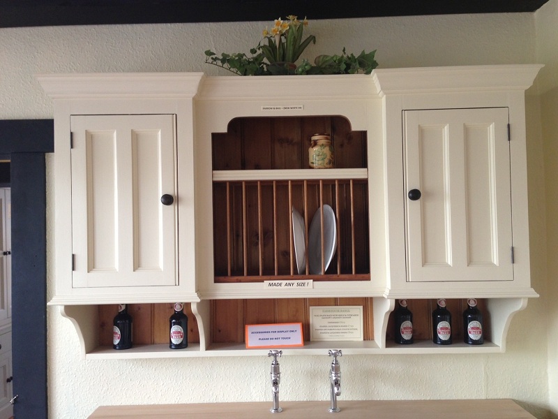 10 Latest Kitchen Showcase Designs With Pictures In India