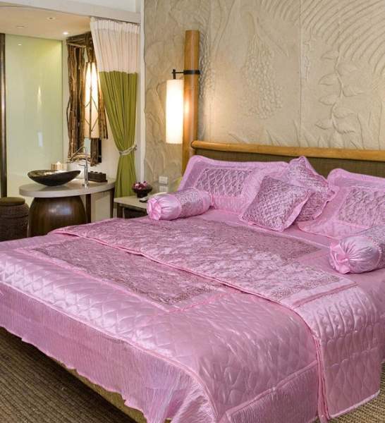 10 Simple &amp; Best Silk Bed Sheet Designs With Pictures