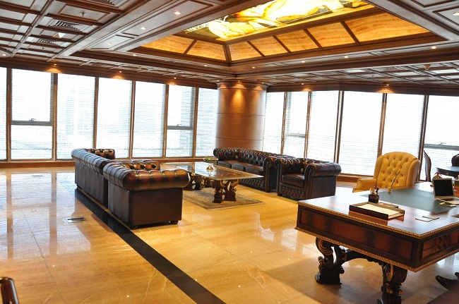 25 Creative Office Interior Designs With Trending Photos